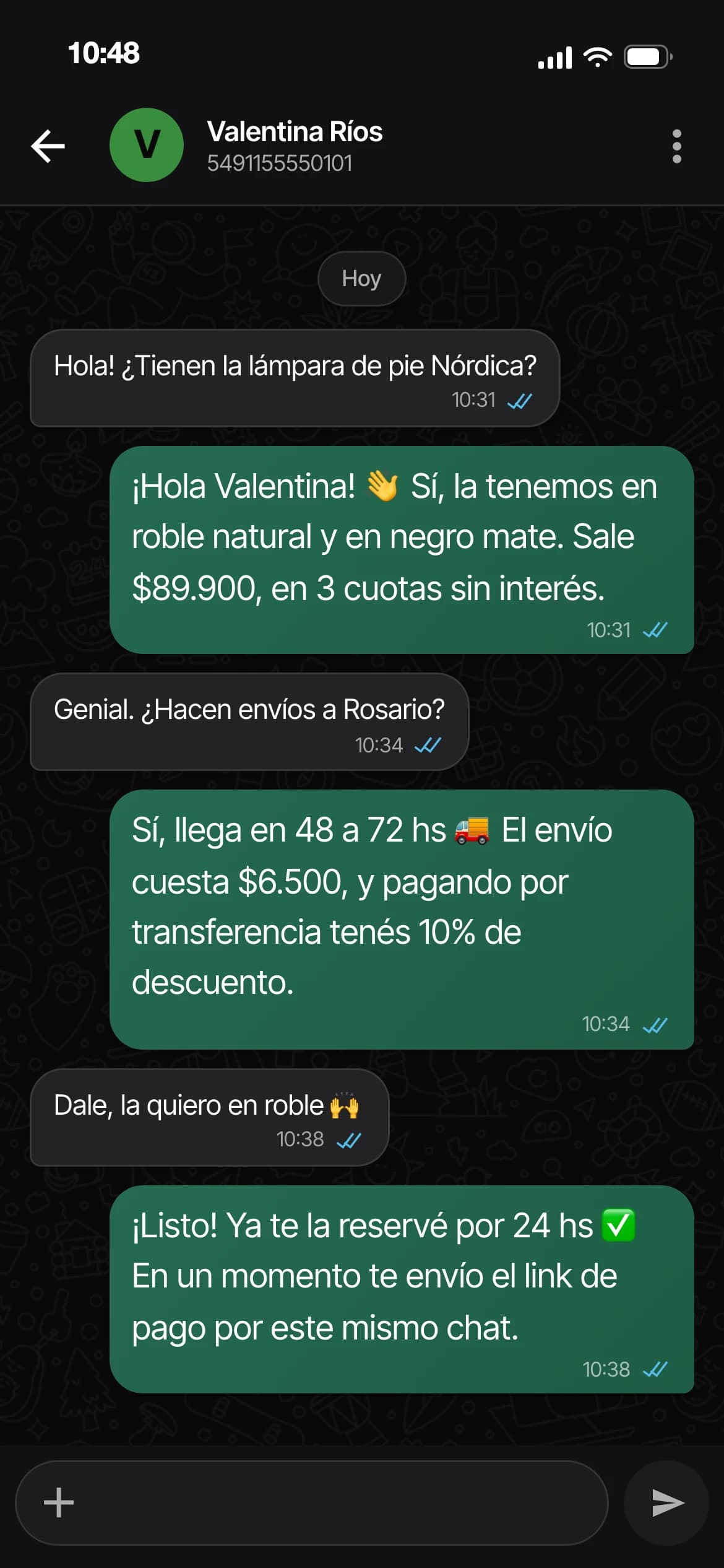 Deployate en el celular, con una conversación que el agente atiende por WhatsApp